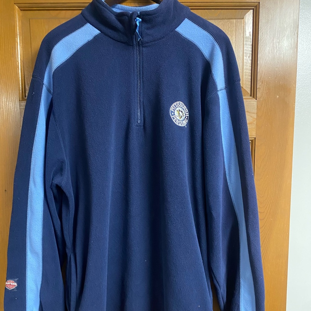 Pittsburgh Penguins Vintage half zip pullover fleece men's pullover, size XL